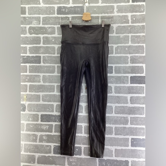 Spanx black leggings size large - Picture 1 of 4